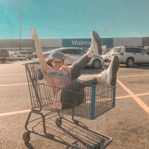 Meet your Posher, Carolyn